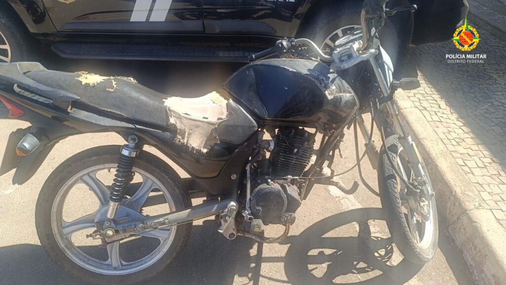 PM recupera motocicleta roubada e prende homem por receptação em Taguatinga Norte