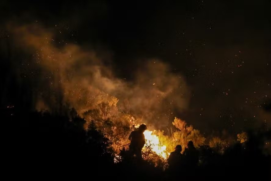 Sete mortos em acidente com helicóptero que combatia incêndios florestais na Argentina