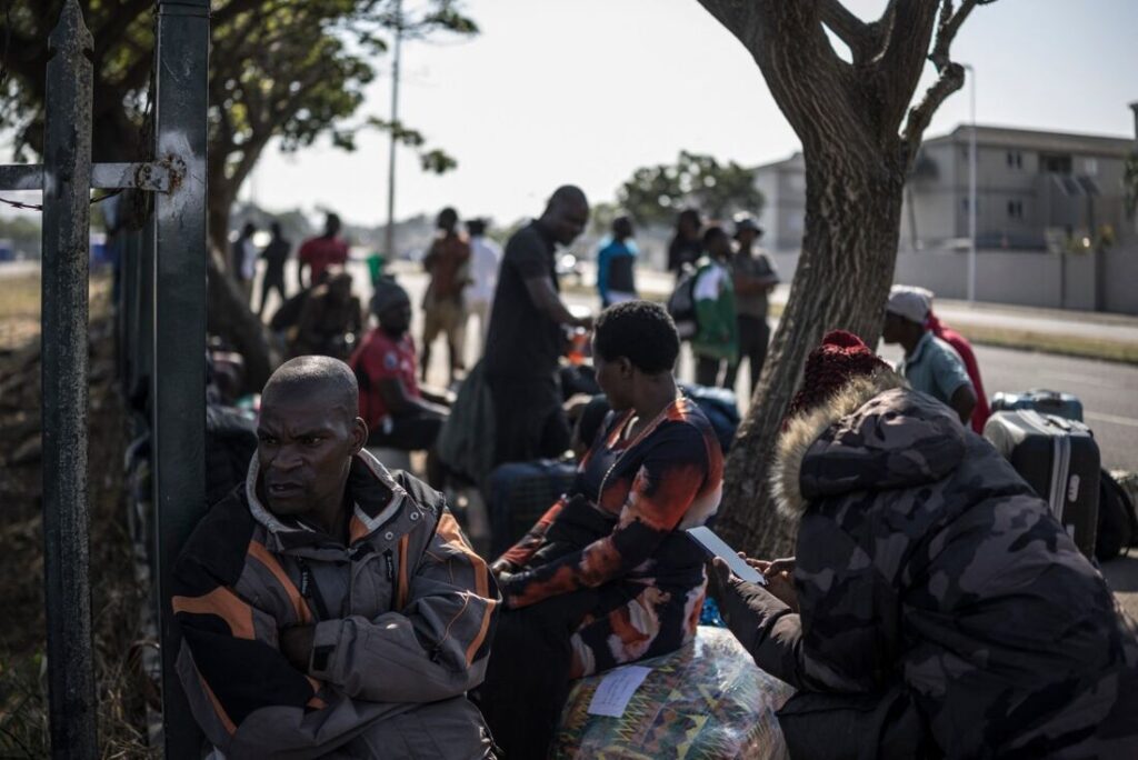 Mais de 160 mil estrangeiros deixam África do Sul após onda de violência contra imigrantes