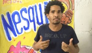 Artista dissidente cubano segue em ‘privação ilegal de liberdade’ após cumprir pena