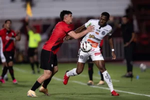 Atlético esbarra na retranca do Athletic-MG e fica no zero