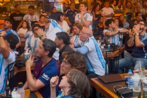 Por que cada vez mais brasileiros estão torcendo pela Argentina?