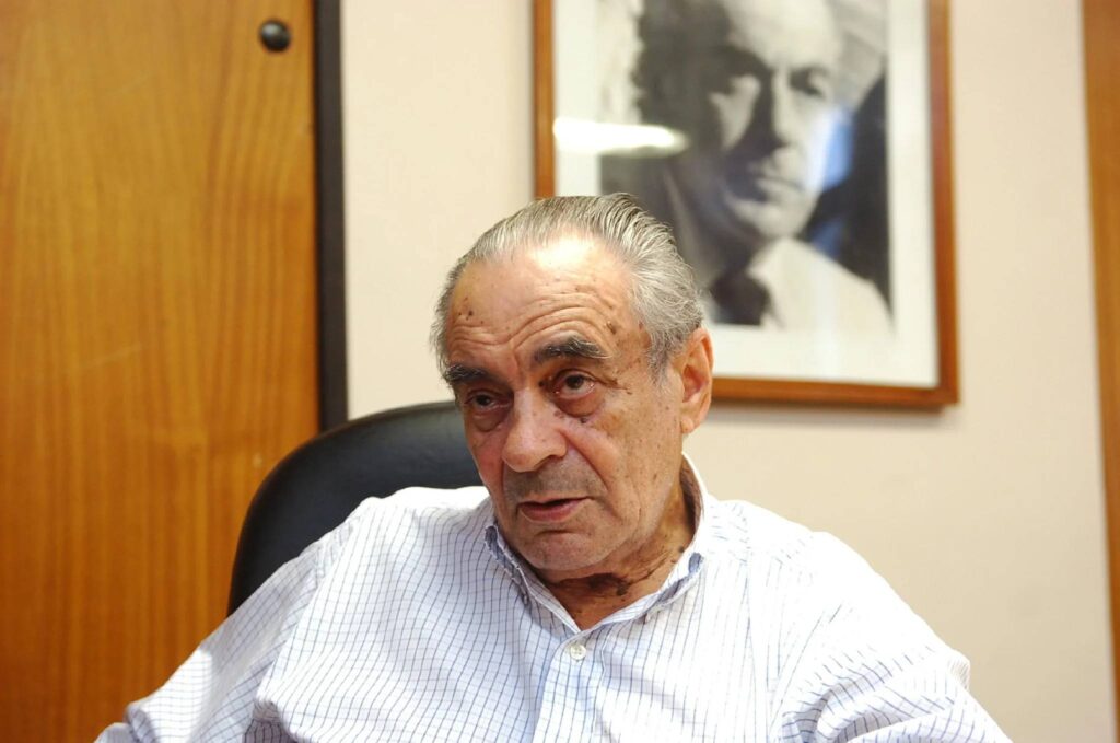 Morre Carlos Bastos, que participou do lançamento do Jornal Nacional, aos 91 anos