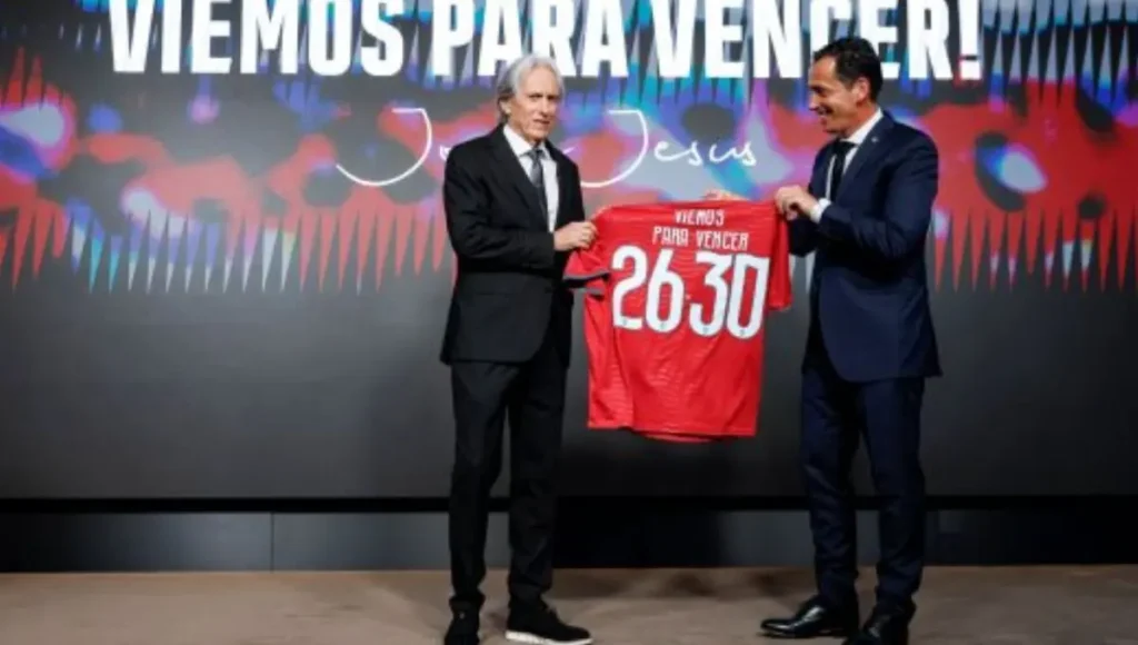 Jorge Jesus é apresentado em Portugal e fala de Neymar
