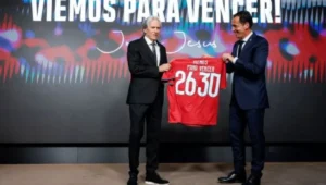 Jorge Jesus é apresentado em Portugal e fala de Neymar