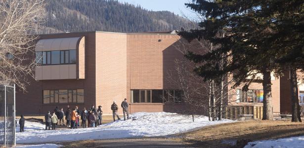 Canadá prepara ação contra ChatGPT por ataque a tiros em escola