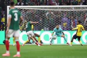 México vence Equador e conquista classificação às oitavas de final