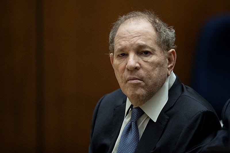 Harvey Weinstein é levado da prisão para o hospital por problema no coração e pneumonia