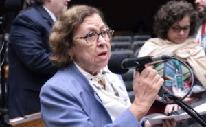 CCJ aprova canais 24 horas para mulheres vítimas de violência
