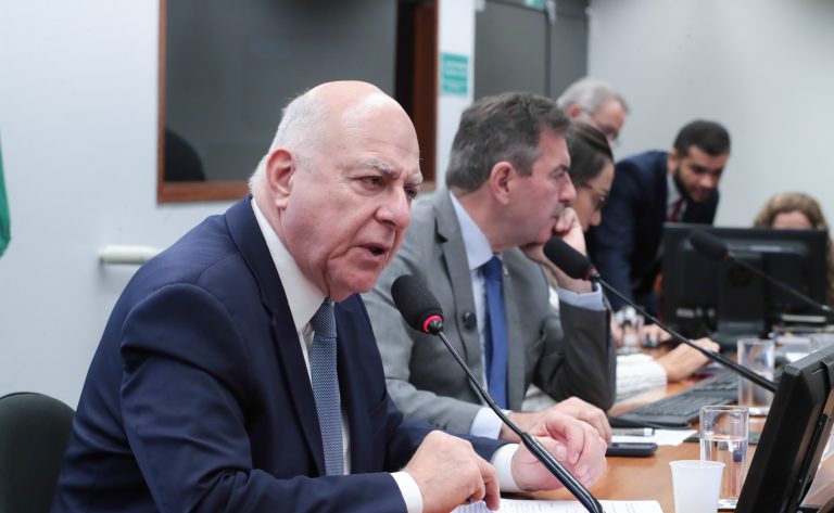 Discussão e votação do parecer do relator. Dep. Arnaldo Jardim (CIDADANIA-SP)