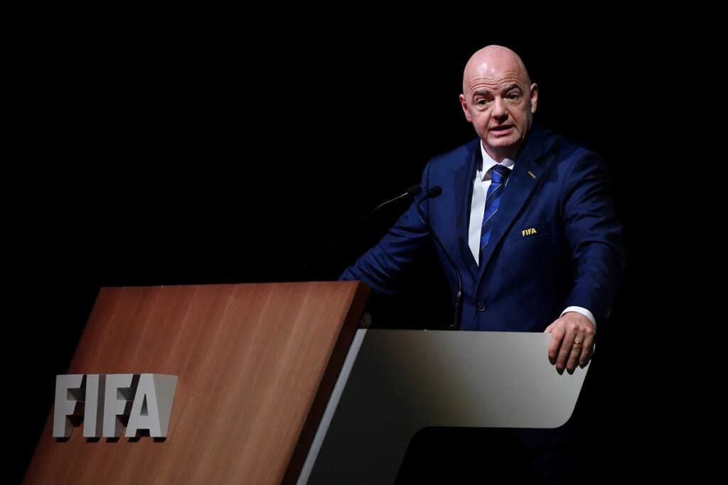 parlamentares pedem investigação contra Infantino