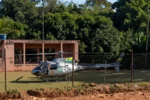 Irmãos são resgatados de helicóptero em Aparecida