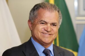 Manoel de Andrade completa 26 anos como membro do TCDF