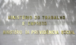 Ministério do Trabalho detalha canais oficiais de atendimento