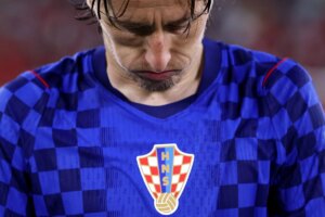 Modric critica VAR e afirma que Croácia foi prejudicada