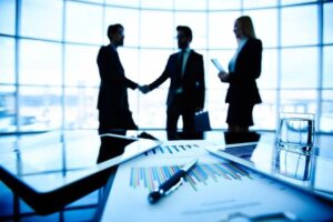 Fusões e aquisições caem 6% em valor no 1º semestre no Brasil, com menor número de transações desde 2018