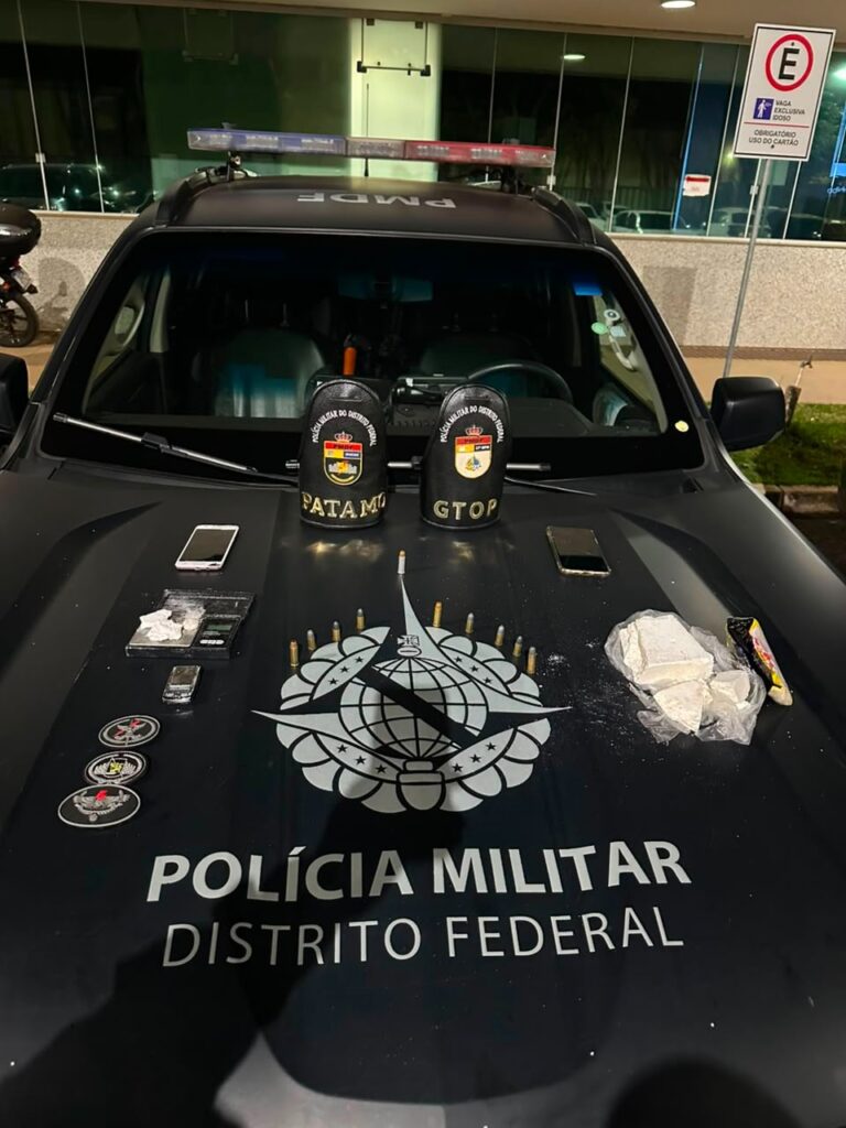 Dupla é presa por tráfico com cocaína avaliada em R$ 30 mil