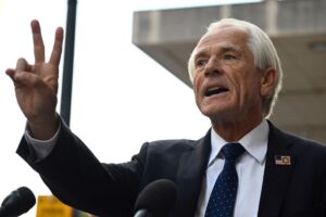 Navarro: Não há argumentos para Fed elevar juros; dirigentes precisam de disciplina e paciência