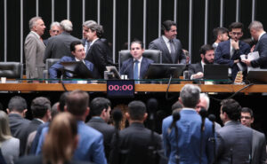 Estado de Hugo Motta recebeu sem transparência 43% das ‘emendas de liderança’ de seu partido