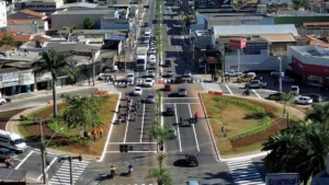 Prefeitura de Goiânia entrega obras na Praça Ciro Lisita
