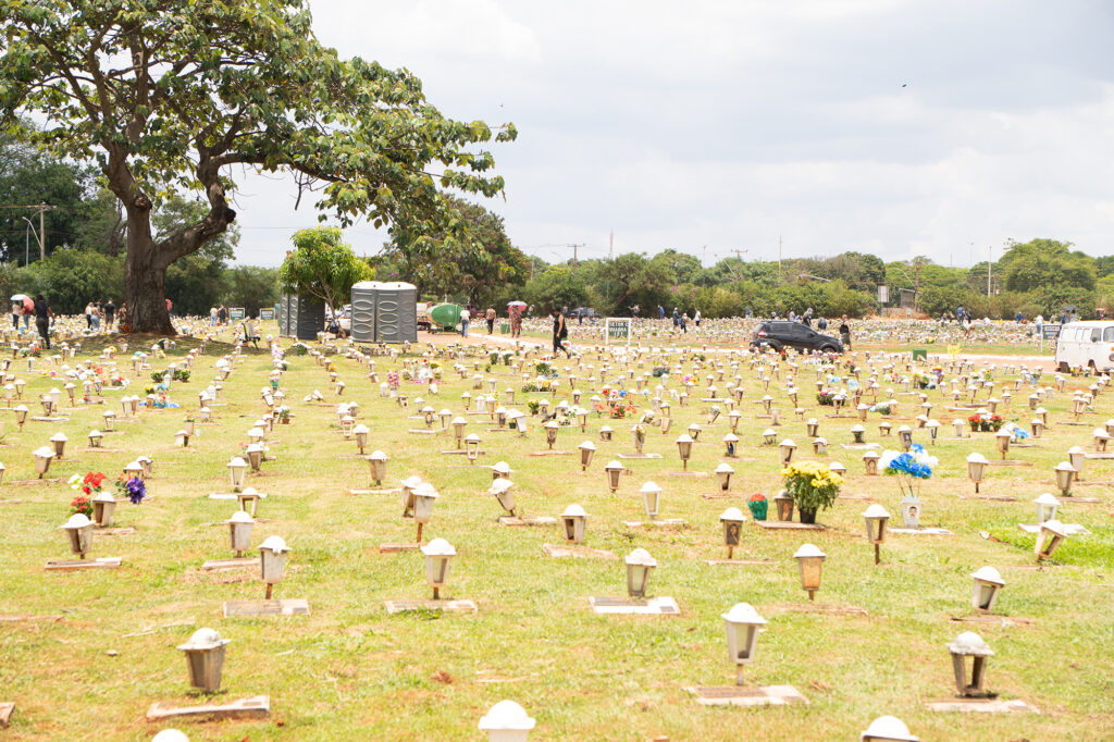 GDF regulamenta recadastramento de sepulturas antigas no DF