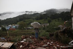 Chuvas no RS deixam 682 desalojados; temporais podem acumular 200 mm em 48 horas