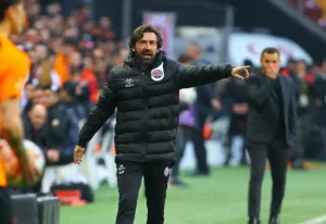 Itália encaminha contratação do técnico Andrea Pirlo até 2030