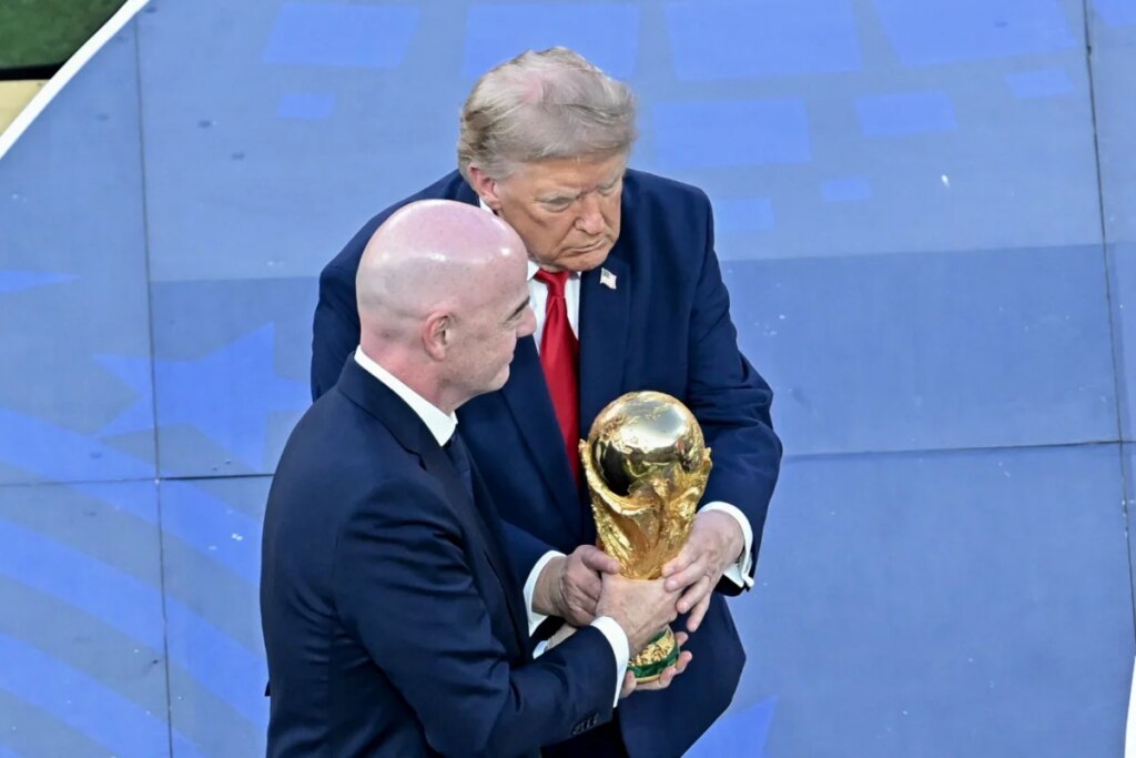 Uefa anuncia boicote à Fifa por proposta de privatização da Copa