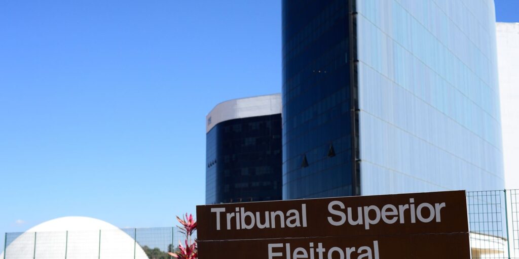 TSE lança ferramenta para acompanhar eleitorado brasileiro no exterior