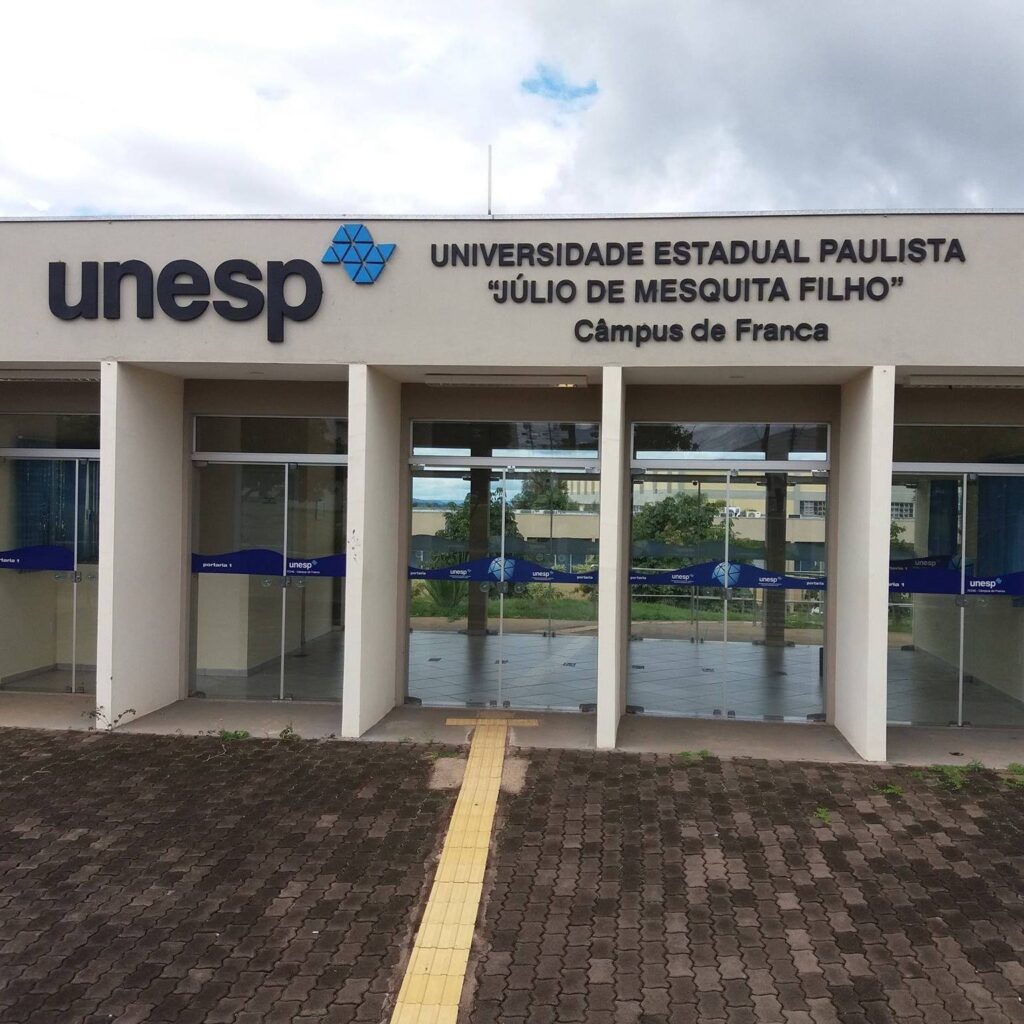 Unesp amplia vagas para medicina no vestibular 2027