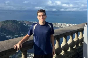 Jovem de Goiás morto em Copacabana é homenageado nas redes
