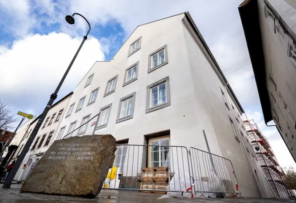 Casa onde Hitler nasceu vira delegacia na Áustria