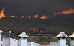 Pelo menos 12 mortos e 23 desaparecidos em incêndio no sul da Espanha