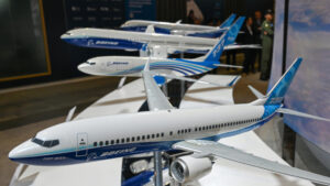 737 MAX 7 da Boeing obtém certificação após sete anos de atrasos