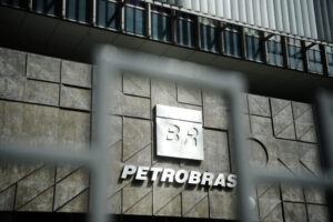 Petrobras e Marinha assinam protocolo que prevê apoio na Margem Equatorial