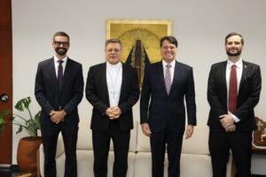 Kiko Caputo se reúne com arcebispo de Brasília e discute demandas sociais do DF