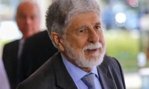 Amorim e oposição divergem sobre atritos entre Brasil e EUA
