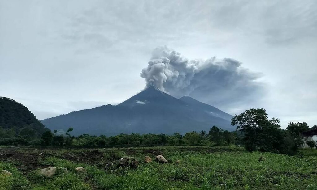 Termina erupção do Vulcão de Fogo, que forçou evacuação maciça na Guatemala
