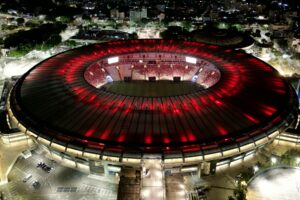População dos 54 menores municípios do Brasil caberia no Maracanã