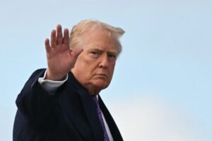 Governo Trump impõe tarifa de 15% sobre indústria de polissilício