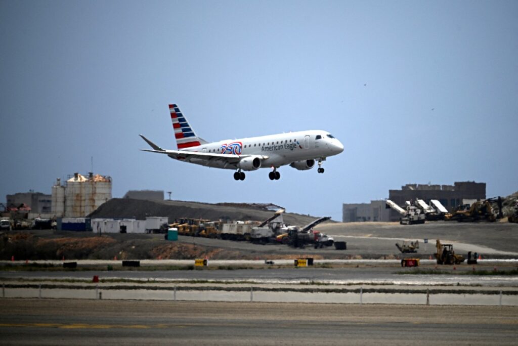 Principal aeroporto da Venezuela reabrirá em 1º de setembro após danos por terremotos