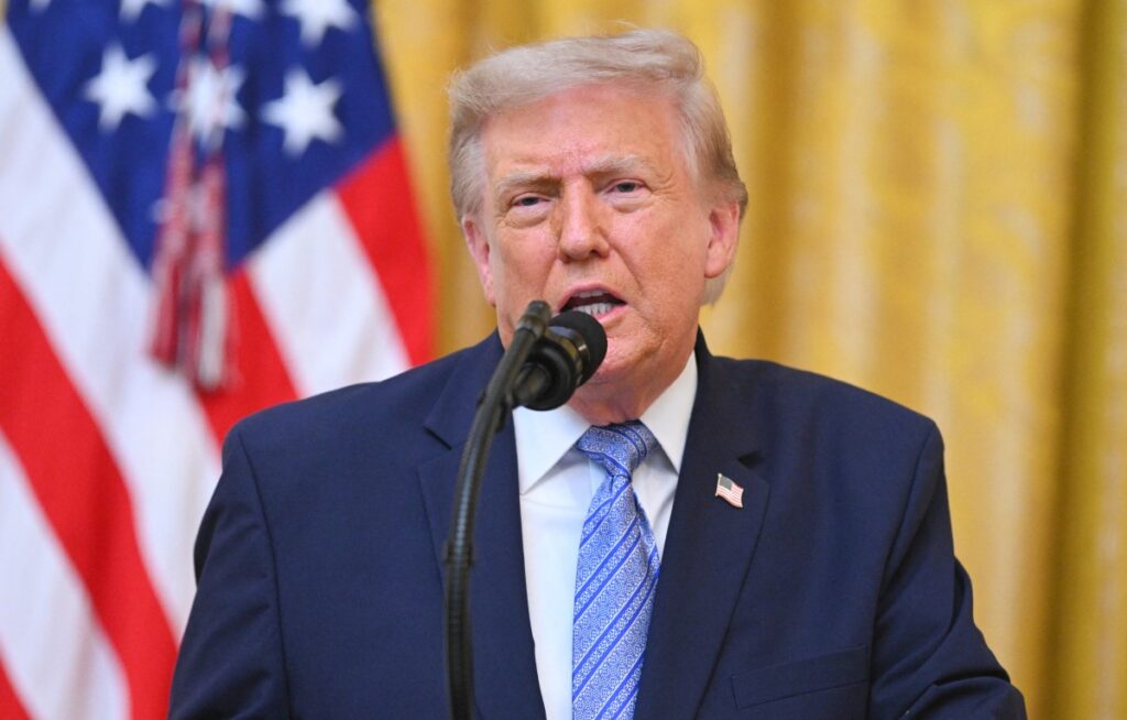 Trump diz que todas as minas do estreito de Hormuz foram removidas