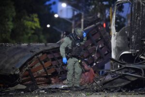 Caminhão-bomba explode na Colômbia poucos dias antes da posse do presidente