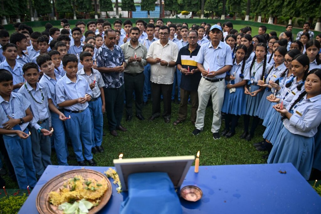 Nepal faz vigília em homenagem a alpinistas mortos em avalanche no Paquistão