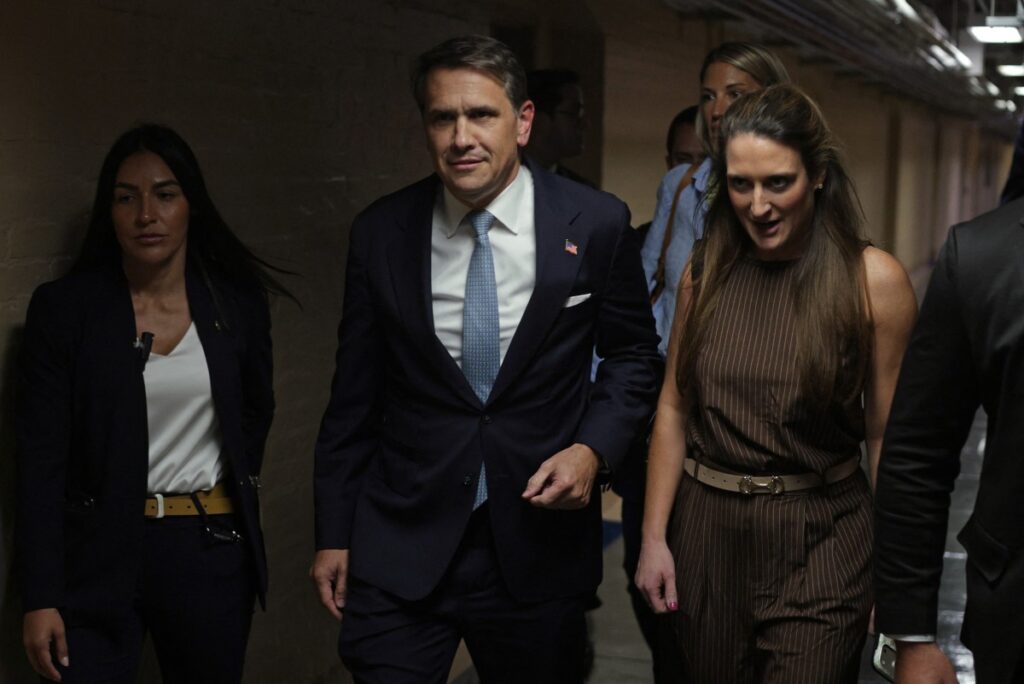 Senado dos EUA aprova Todd Blanche como procurador-geral em votação apertada