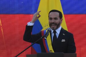 Novo presidente da Colômbia promete ofensiva contra o narcoterrorismo