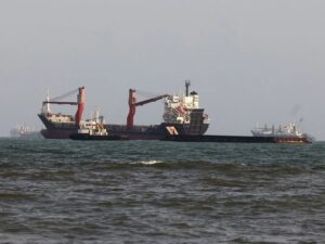 Situação no Estreito de Ormuz segue impulsionando alta do petróleo