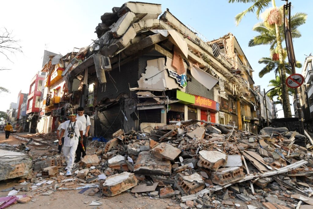 Colômbia esgota prazo crucial para encontrar sobreviventes de terremoto