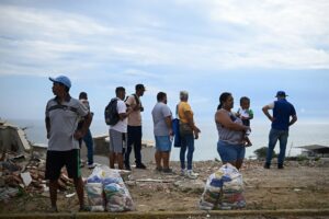 “Até onde o corpo aguentar”: dois meses dos terremotos na Venezuela