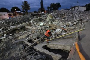 Terremoto impacta áreas turísticas da Colômbia, e setor pede que viagens sejam mantidas